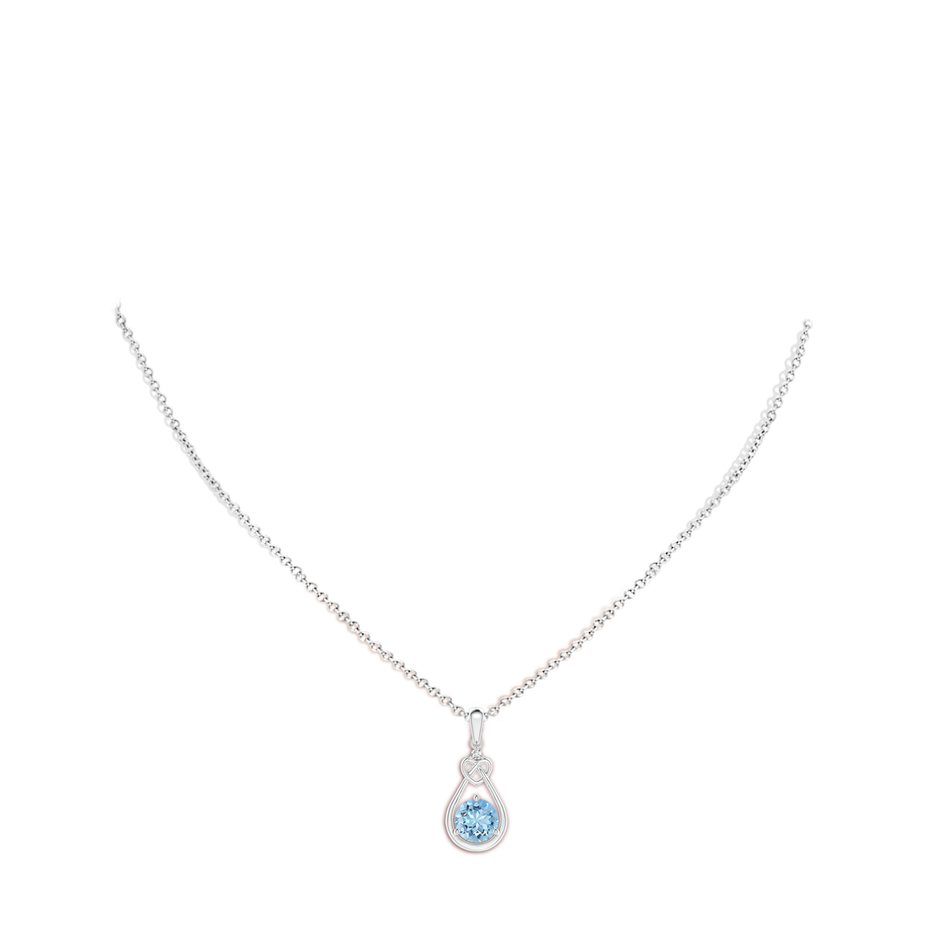 Aquamarine Knotted Heart Pendant with Diamond