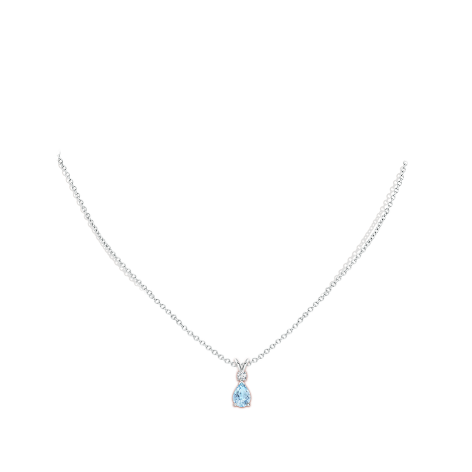 Aquamarine Teardrop Pendant with Diamond