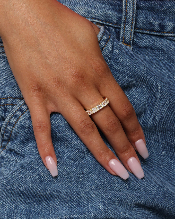 lil-queens-ring-in-gold-and-white-diamondettes