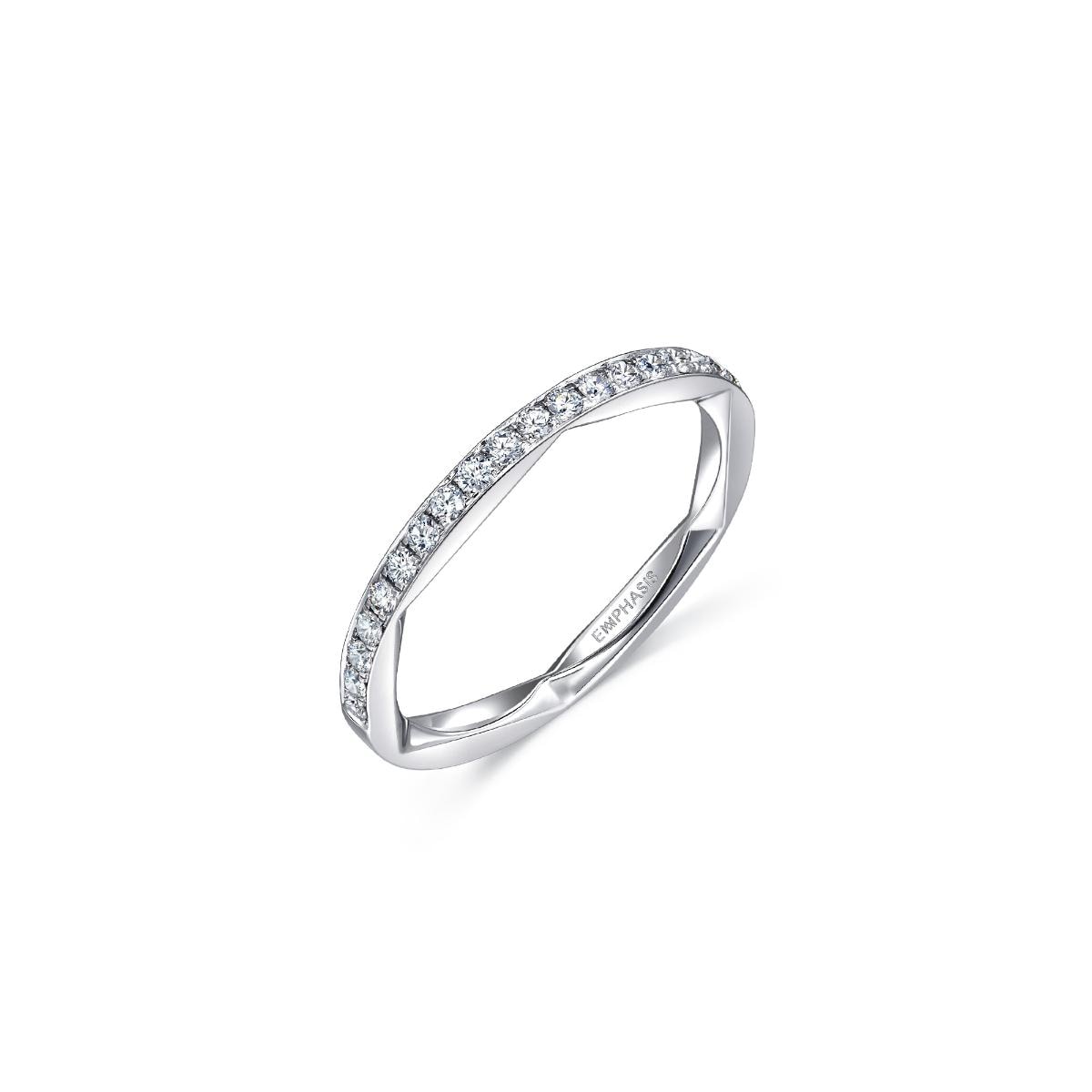 timeless-white-gold-diamond-ring-chow-sang-sang