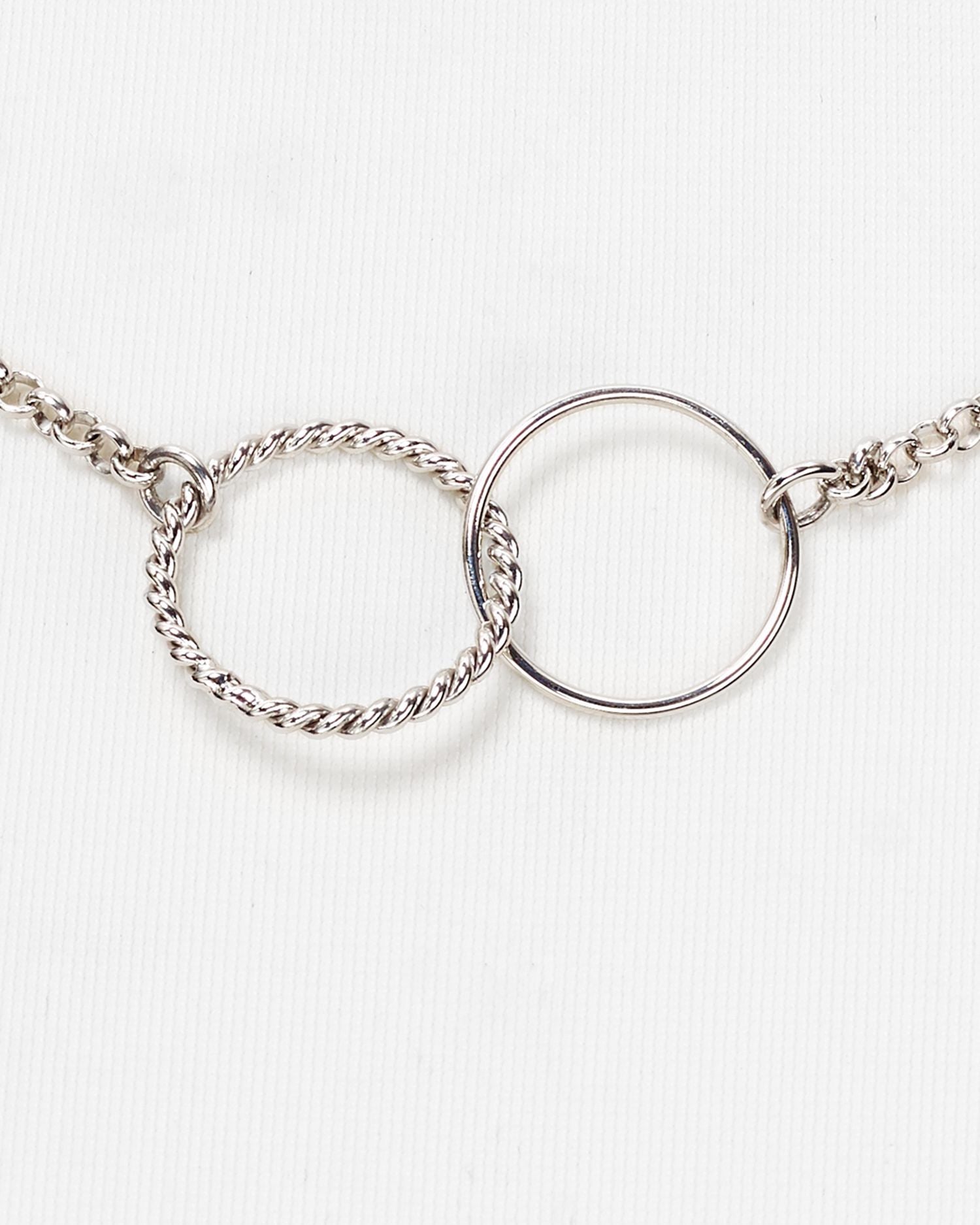Sterling Silver Interlocking Pendant Necklace, 18' - Exclusive
