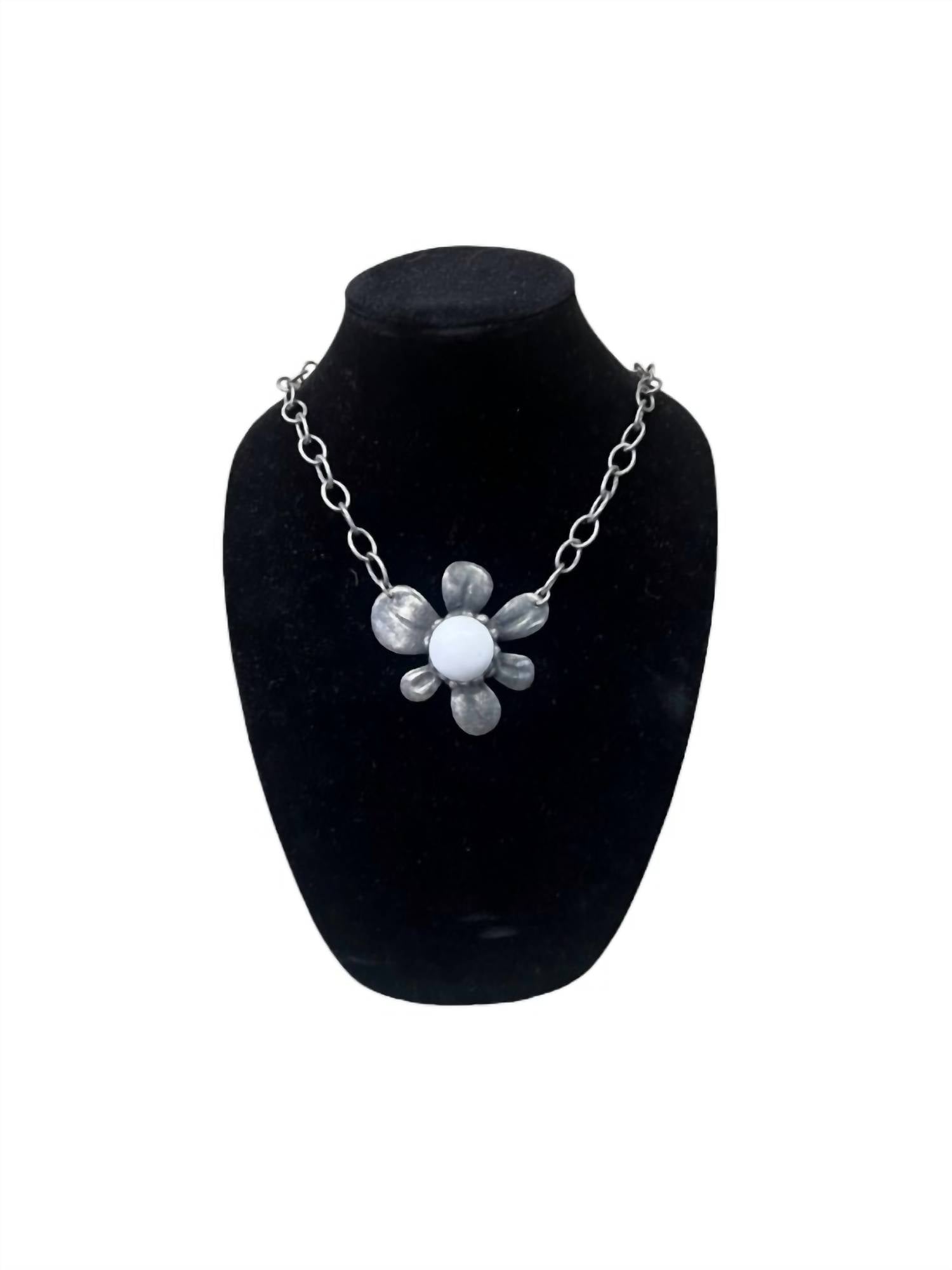 Women's Large Stone Flower Necklace In White
