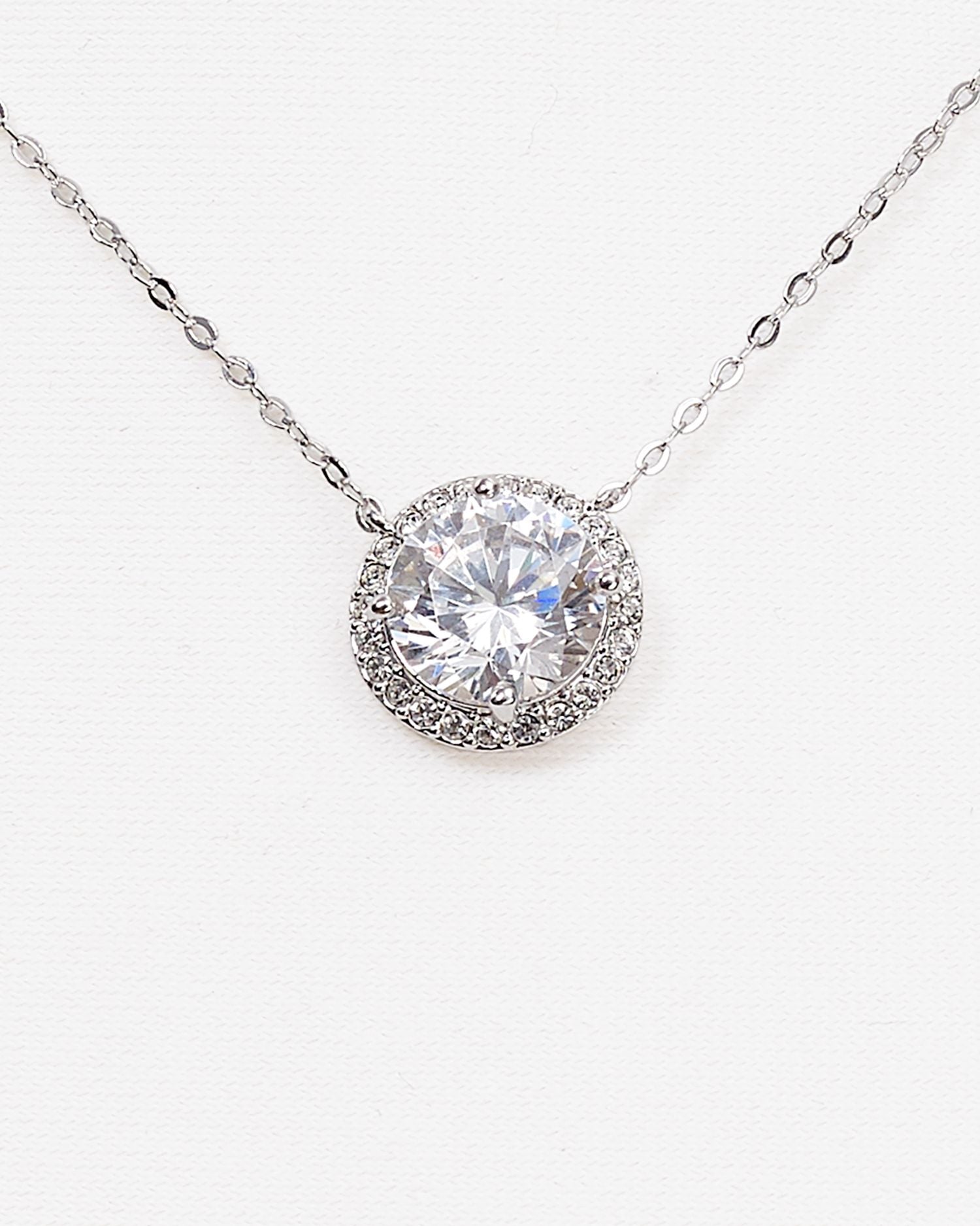 Circle Pendant Necklace, 16'