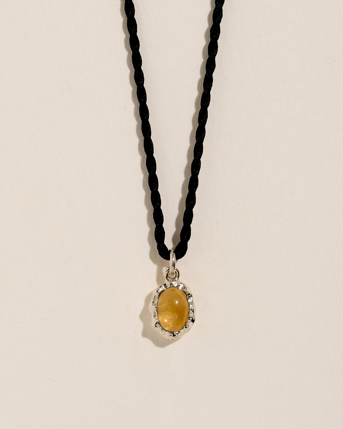 November Ovalado Pendant