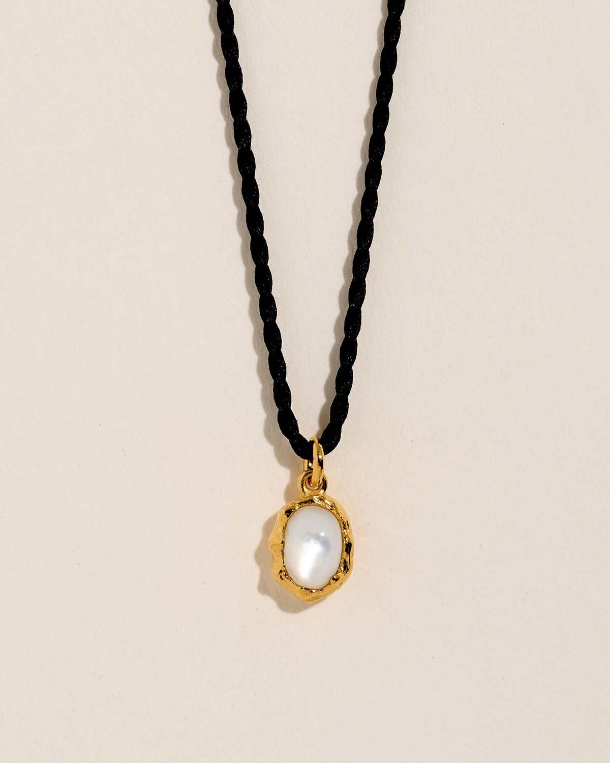 June Ovalado Pendant