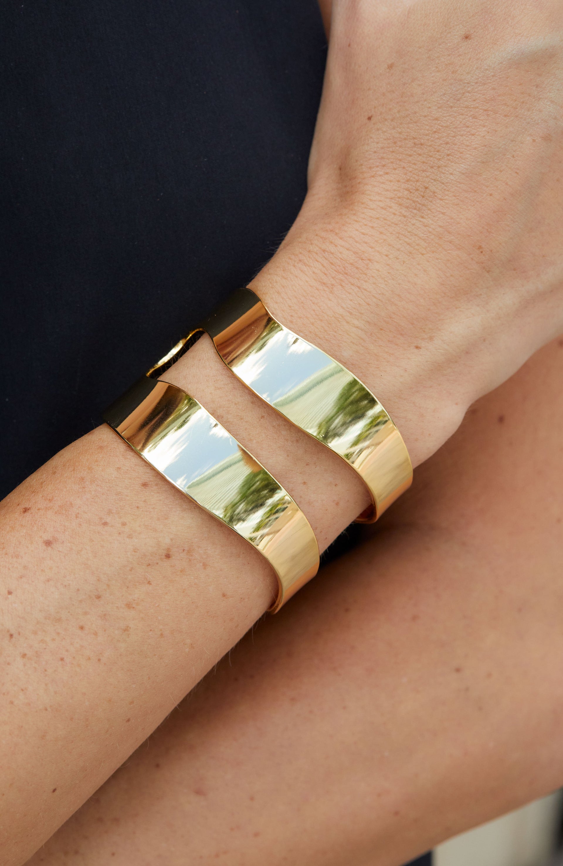 18K Gold Plate Wide Cuff Bracelt