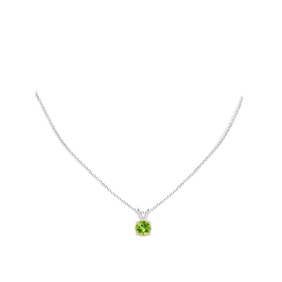 V-Bale Round Peridot Solitaire Pendant