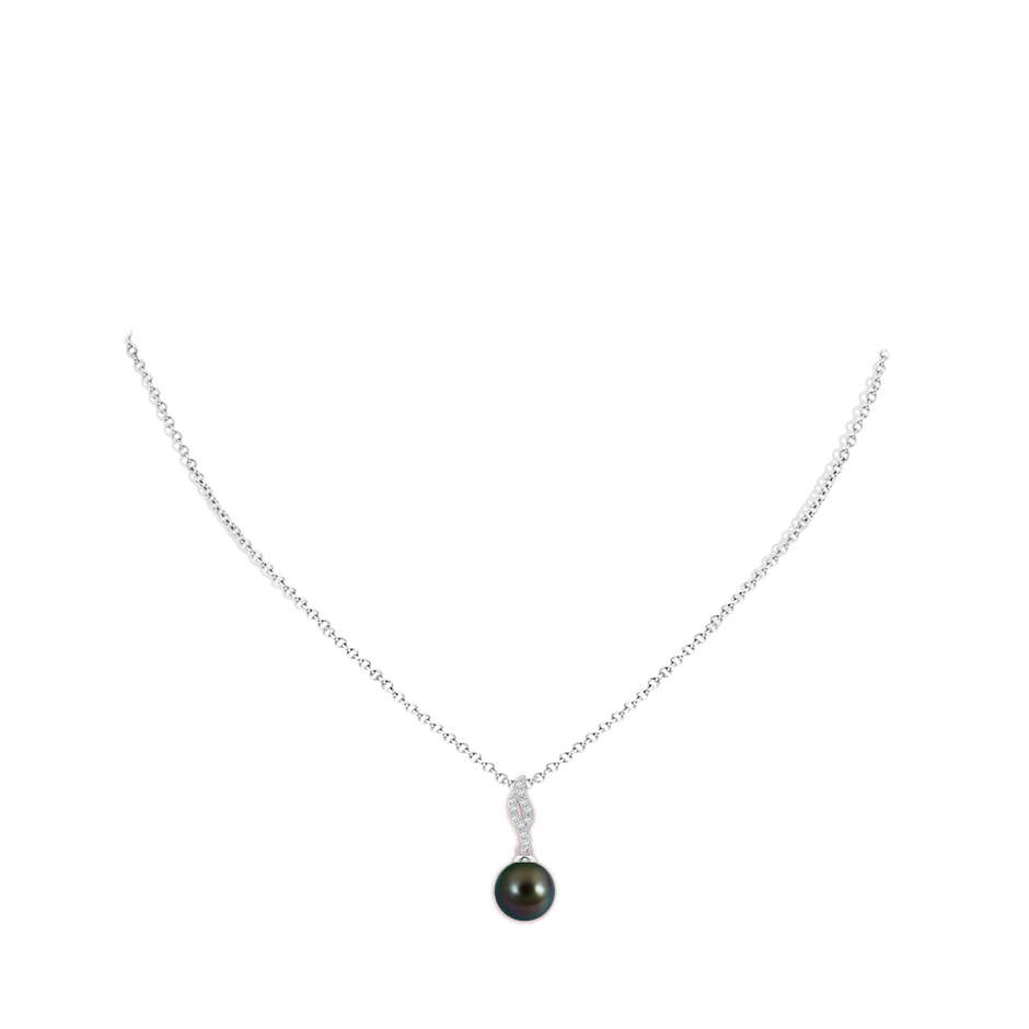 Tahitian Pearl Pendant with Flame Motif