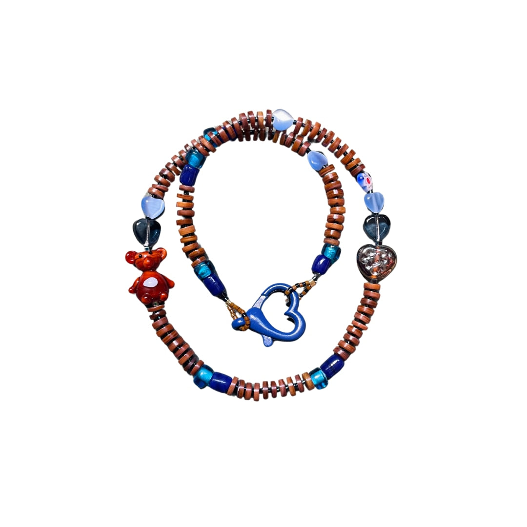 Nineties Kid – Beaded Necklace With Glass Teddy Bear Charm