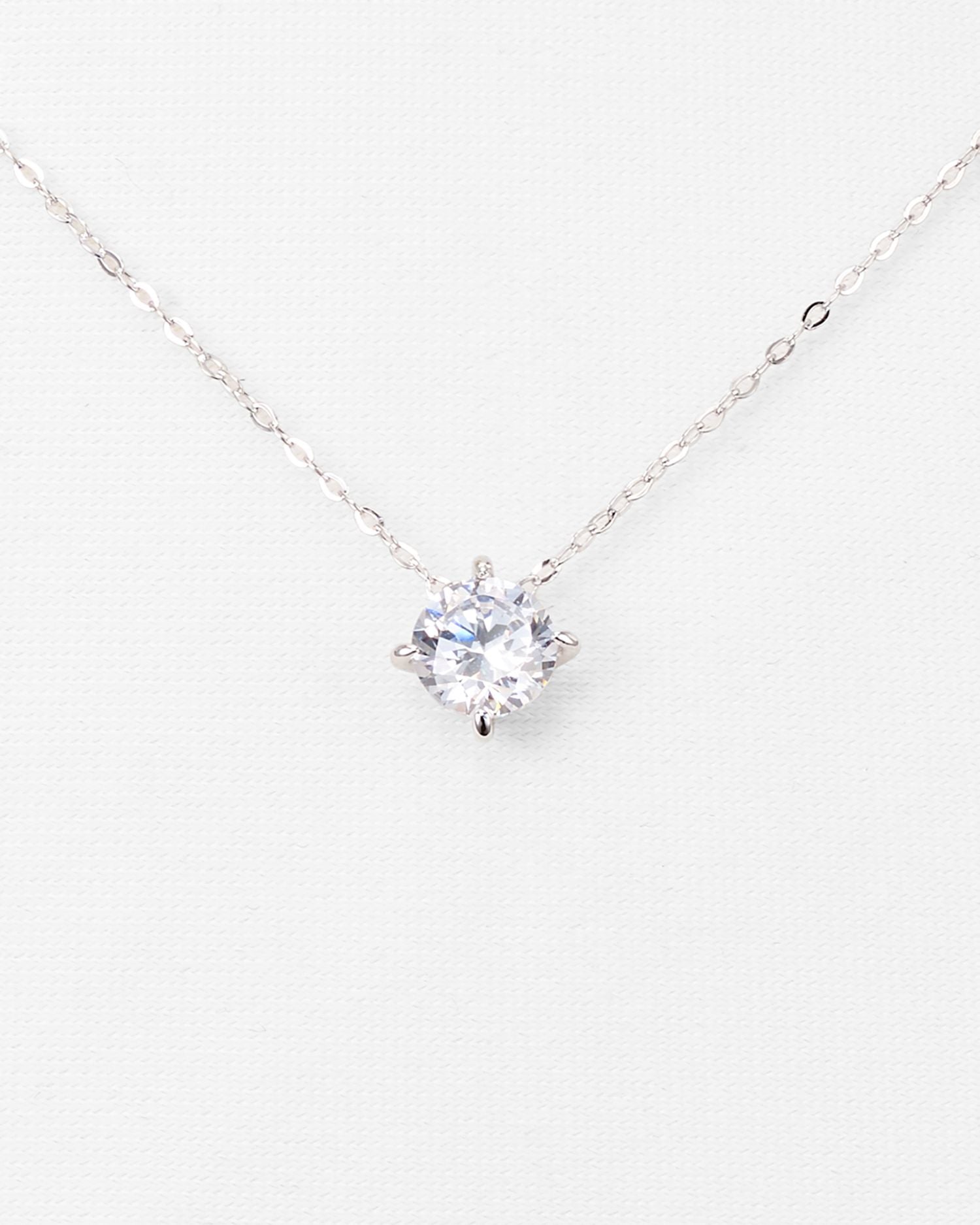 Float Pendant Necklace, 16'