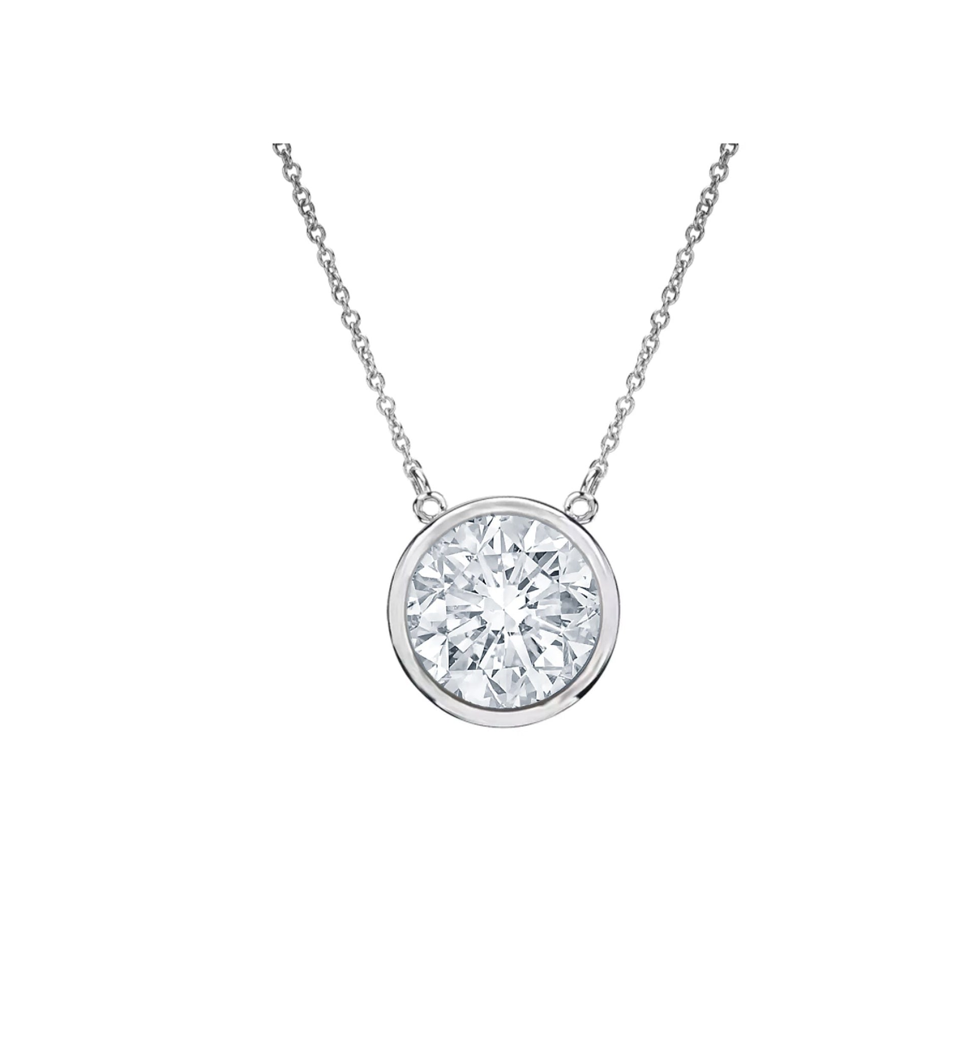 14kt white gold, 16' diamond pendant with one 0.30 cts tw round diamond