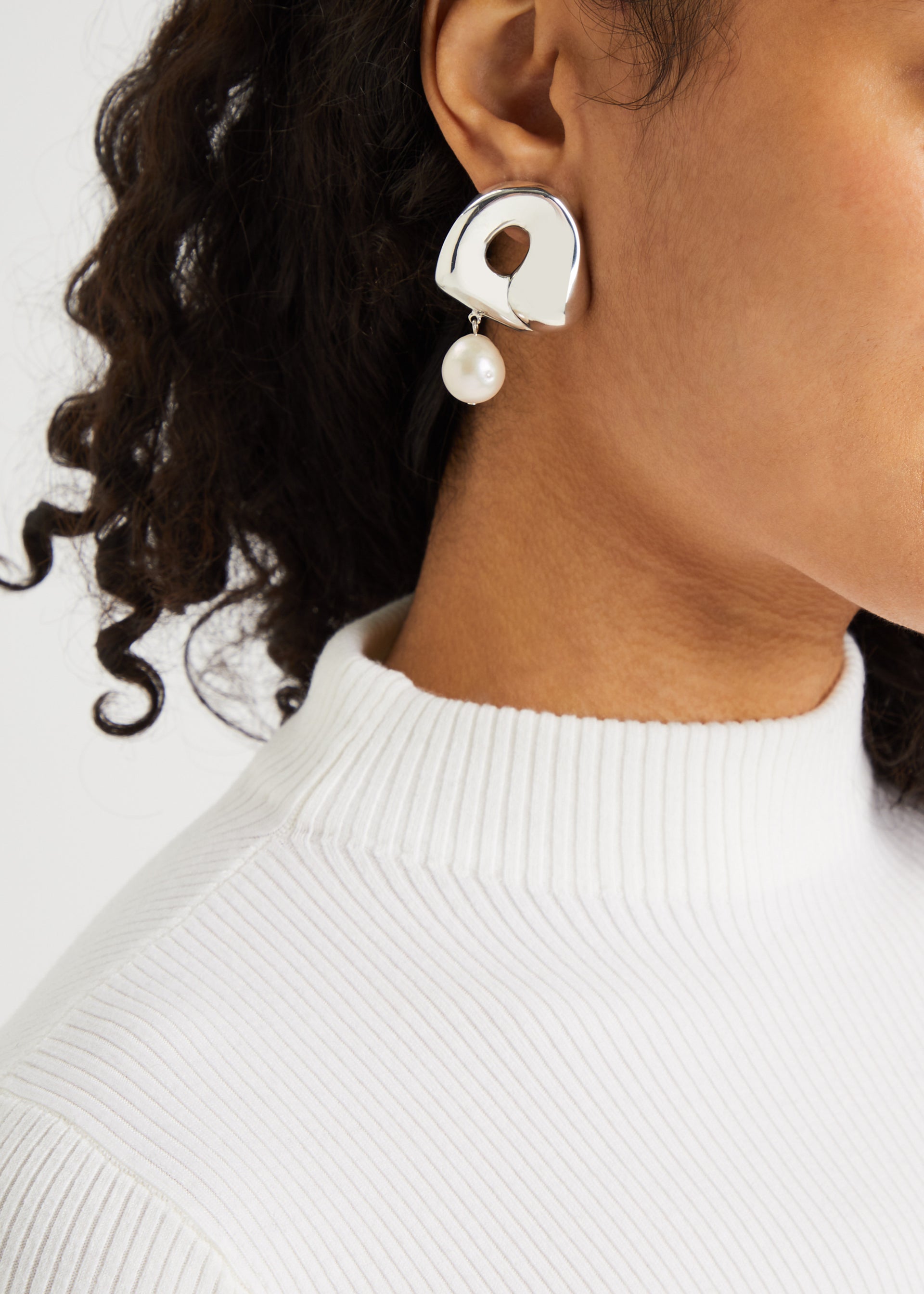 X Simone Bodmer-Turner Sandra large sterling silver drop earrings