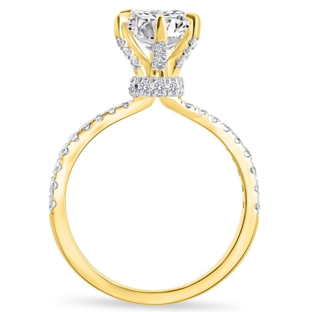 VS 2 1/2 Ct Oval Moissanite & Side Halo Lab Grown Diamond Engagement Ring Gold