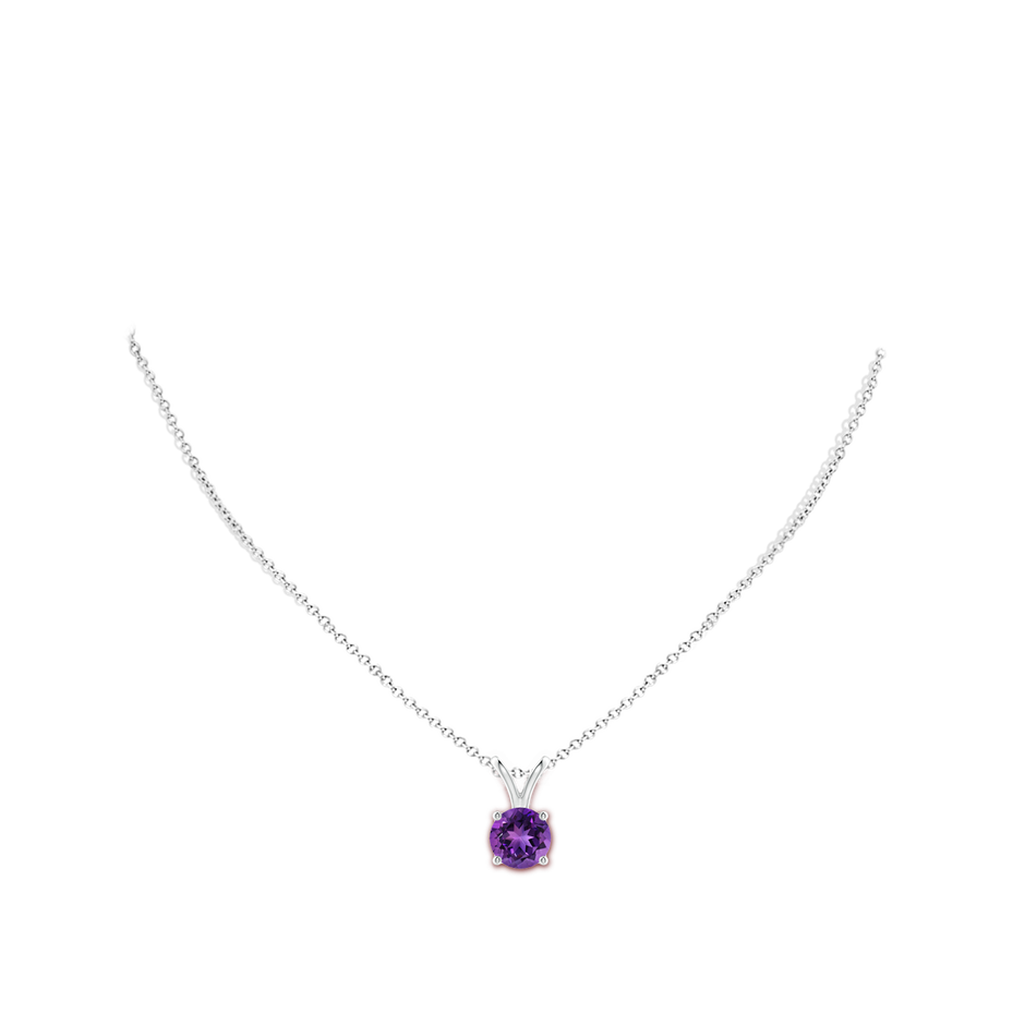 V-Bale Round Amethyst Solitaire Pendant