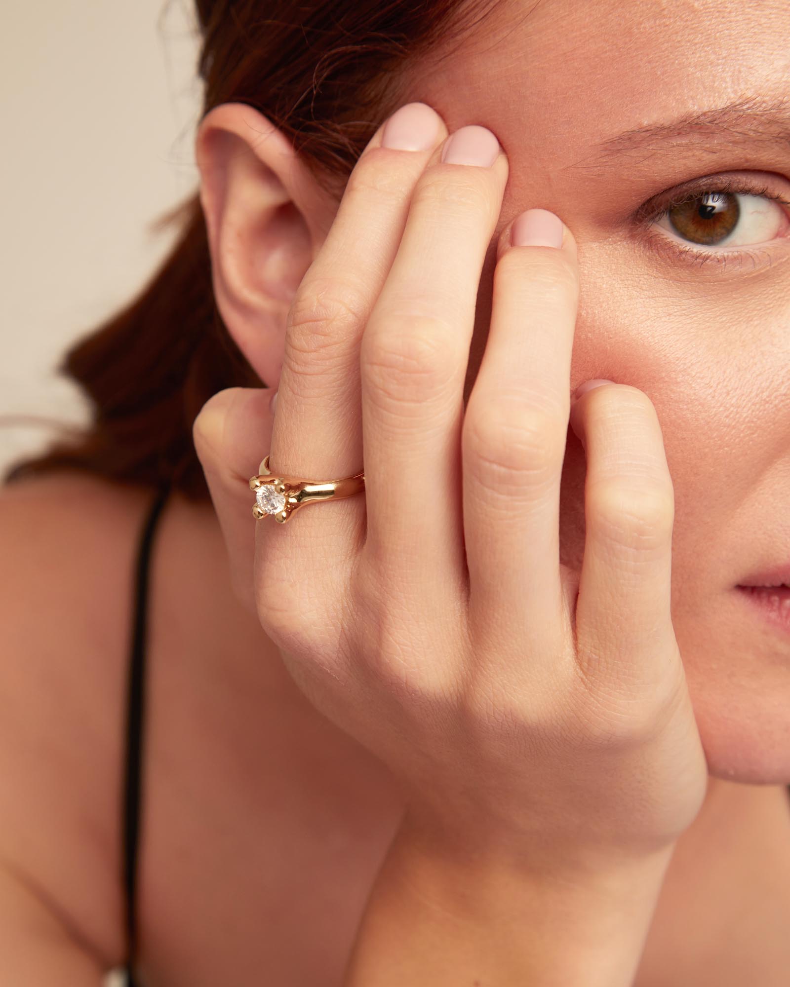 Ring with white cubic zirconia
