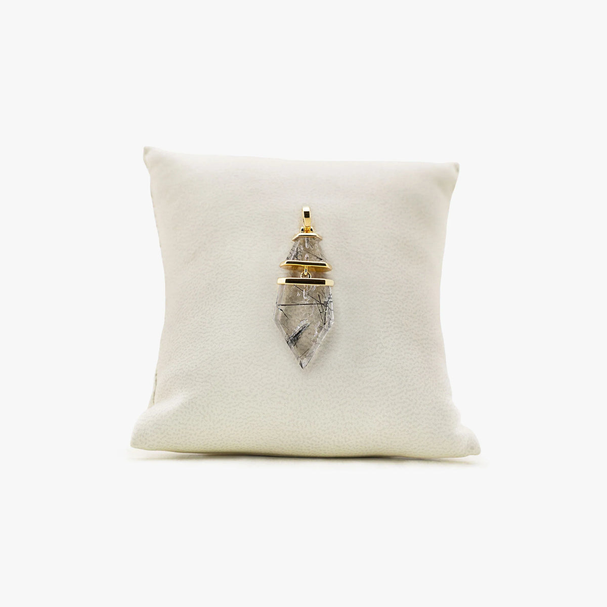 Archive Sorceress Crystal Amulet