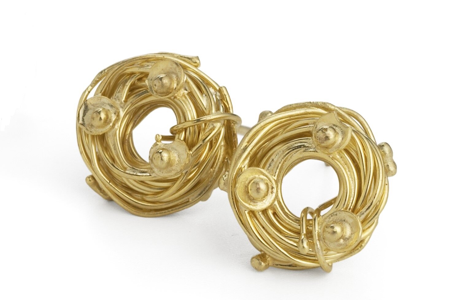 wrap-studs-in-18k-gold