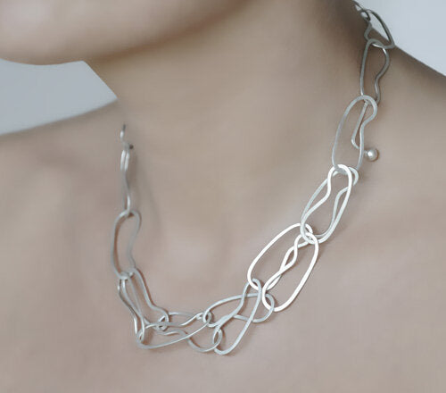 la-goutte-alatoire-necklace