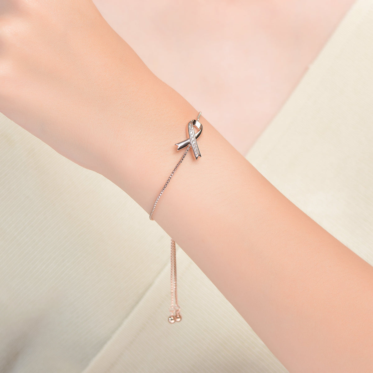 Raquelle Loop Bracelet