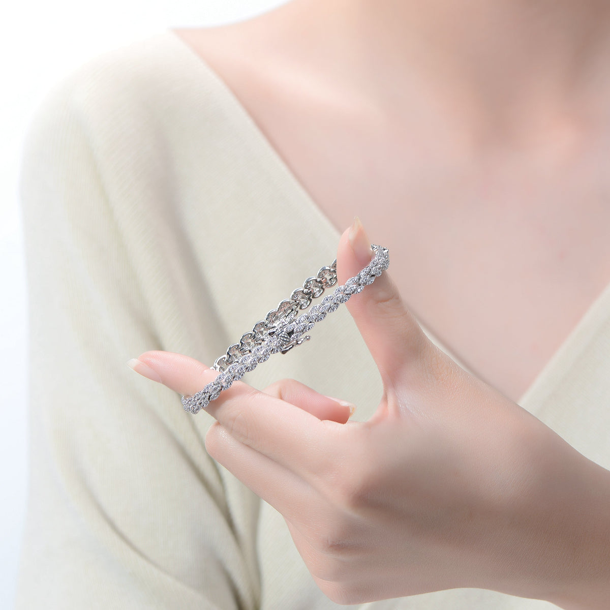 Pompidou Flat Link Tennis Bracelet