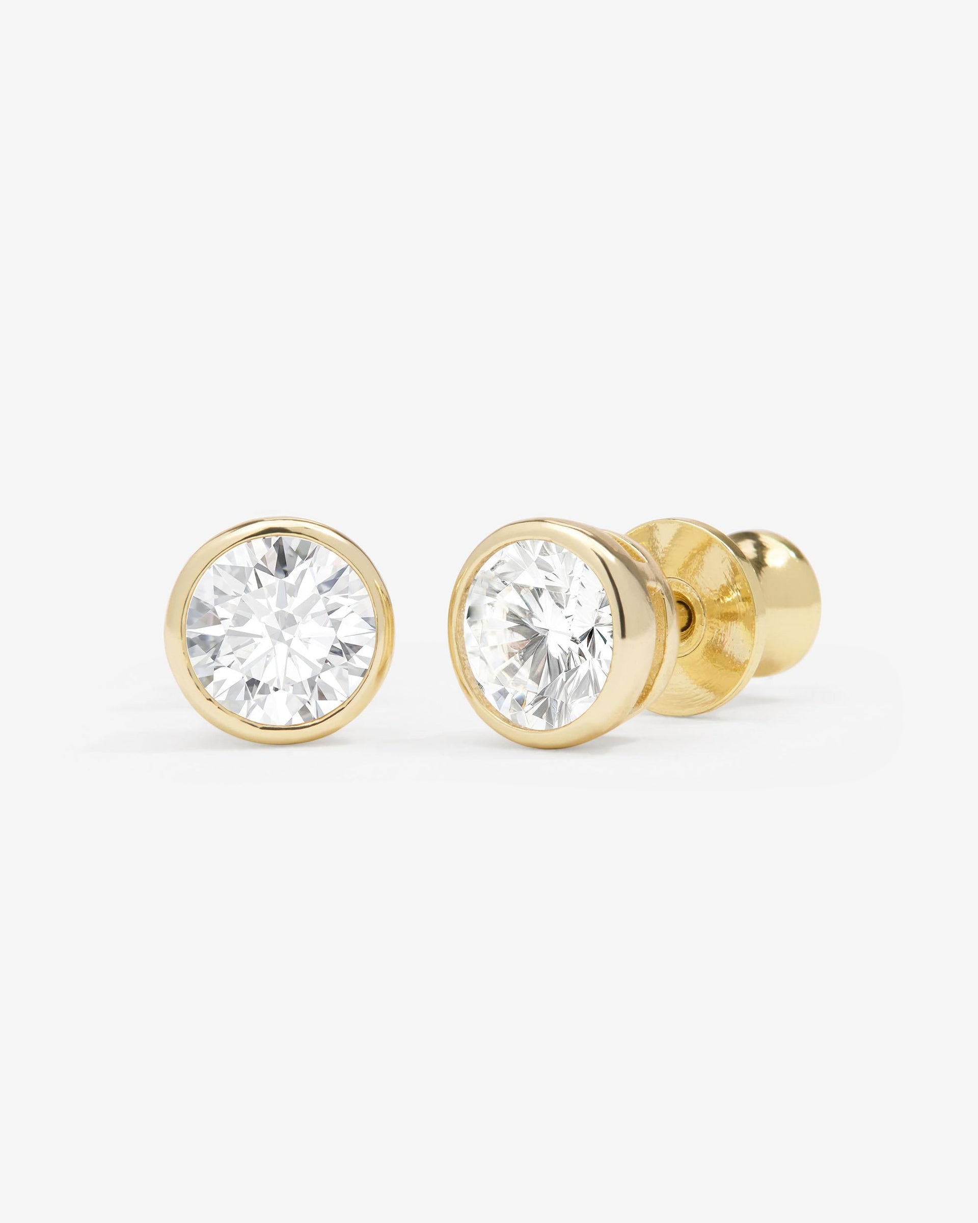 baroness-6mm-studs-in-gold-and-white-diamondettes