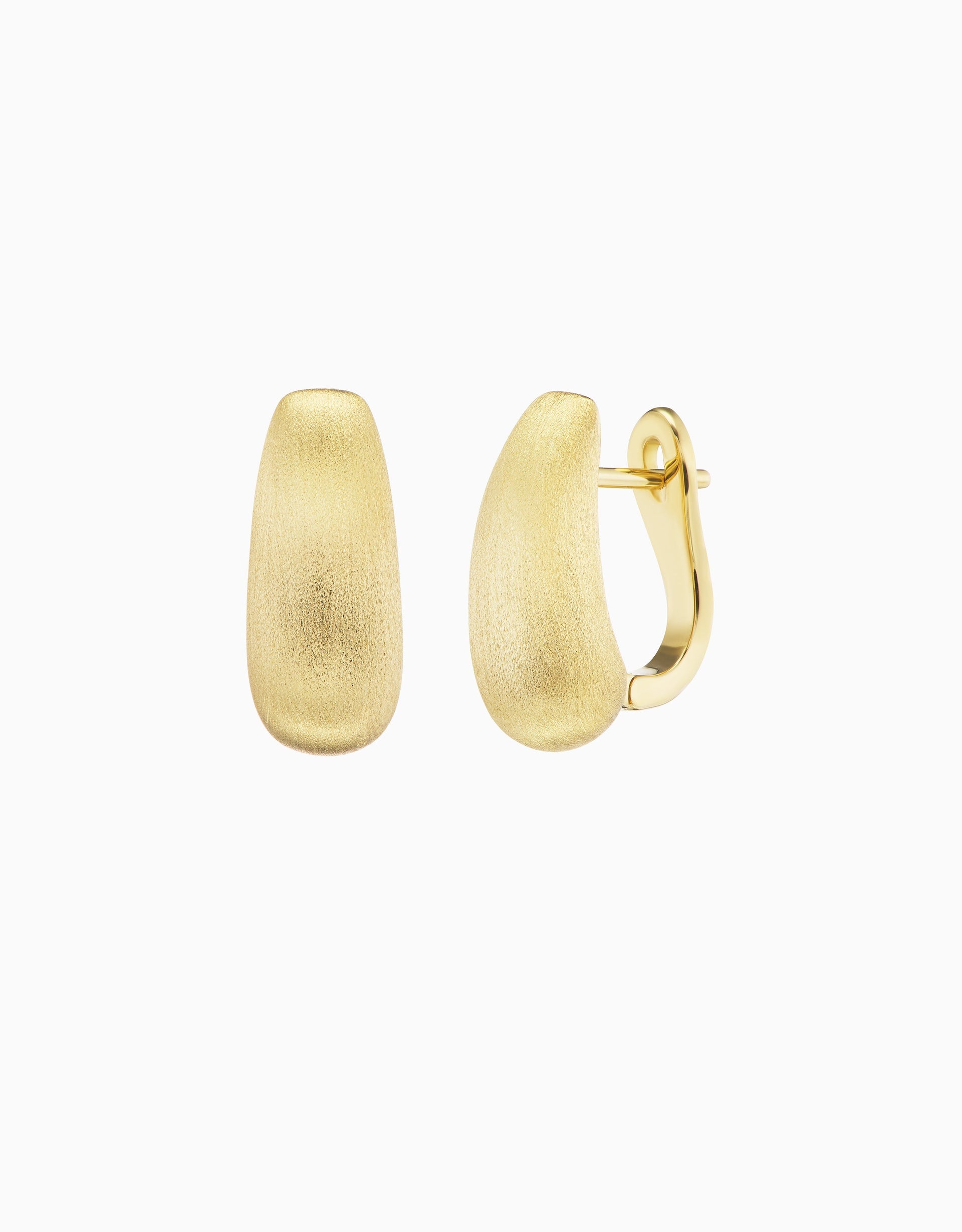 Holly Hug Earring