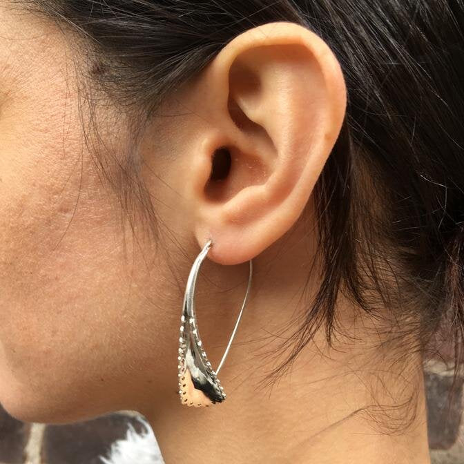 flourish-earrings-with-lace-edges-silver