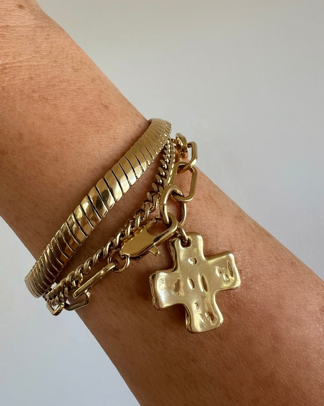 Chunky Cross Chain Bracelet