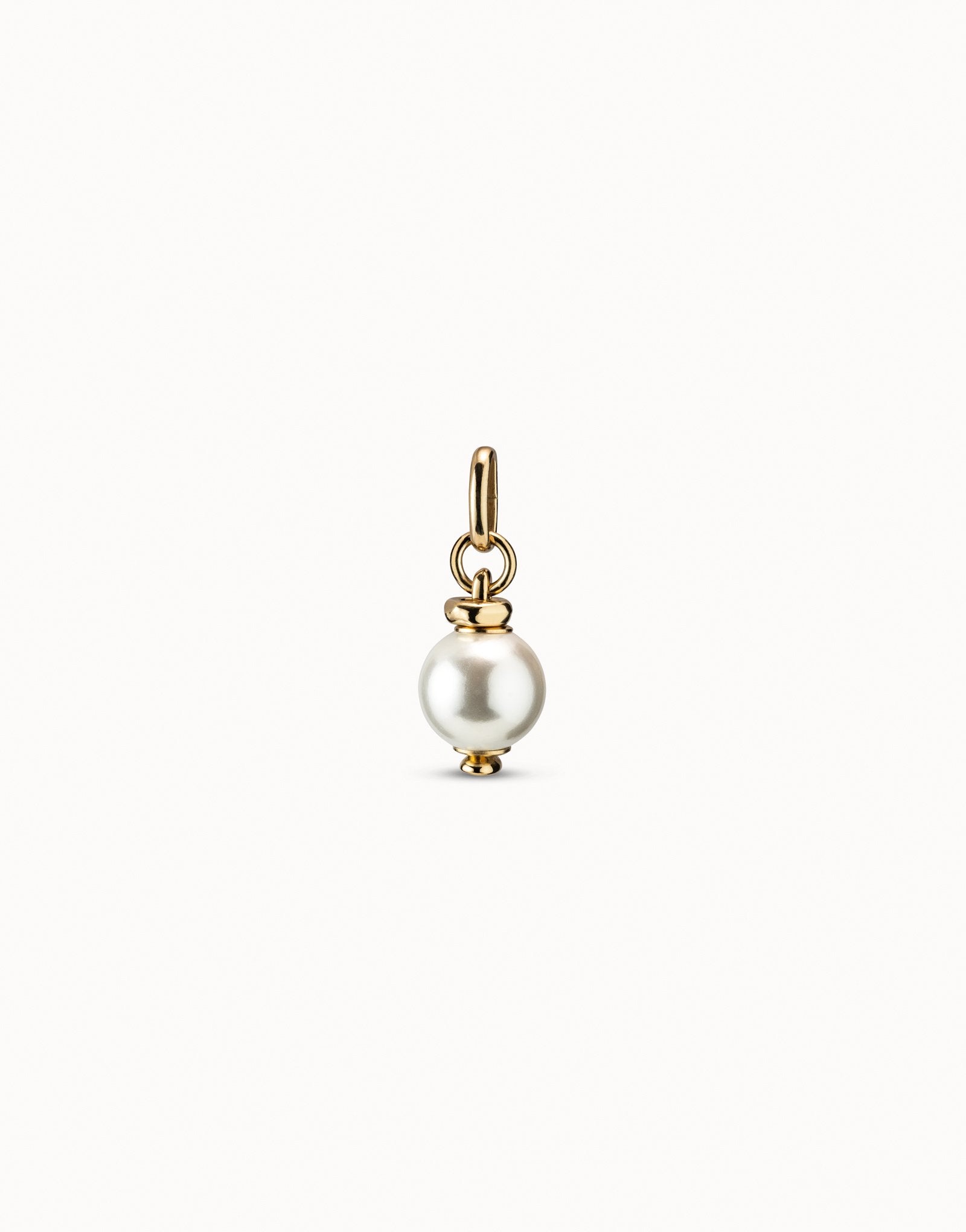 Charm with white pearl