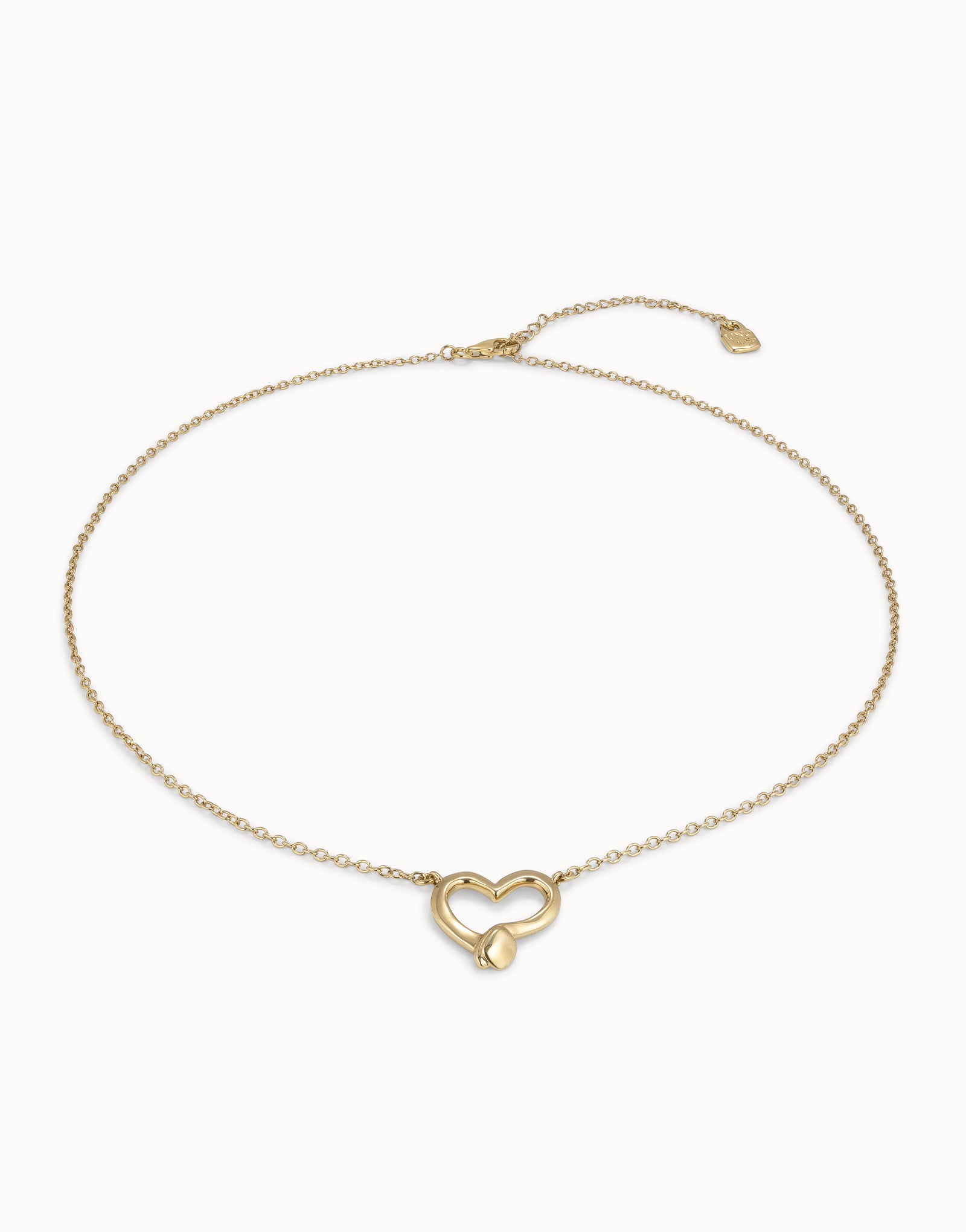 Chain pendant necklace  with heart