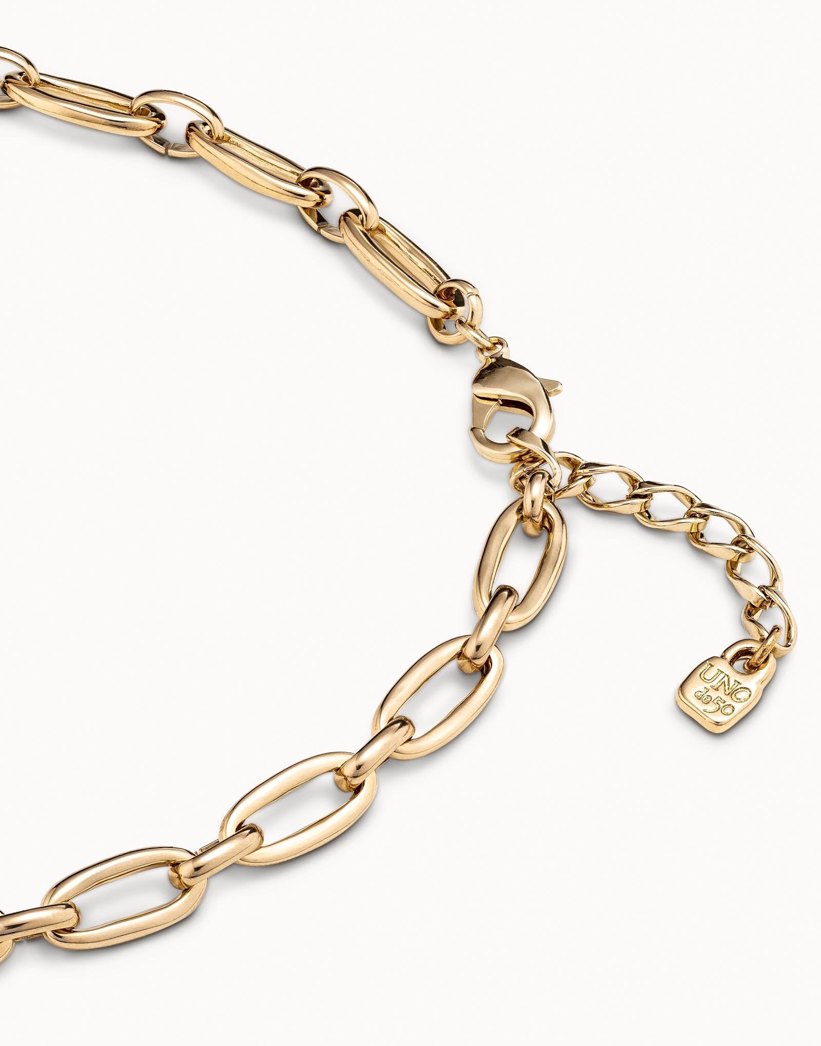 Short oval link chain necklace