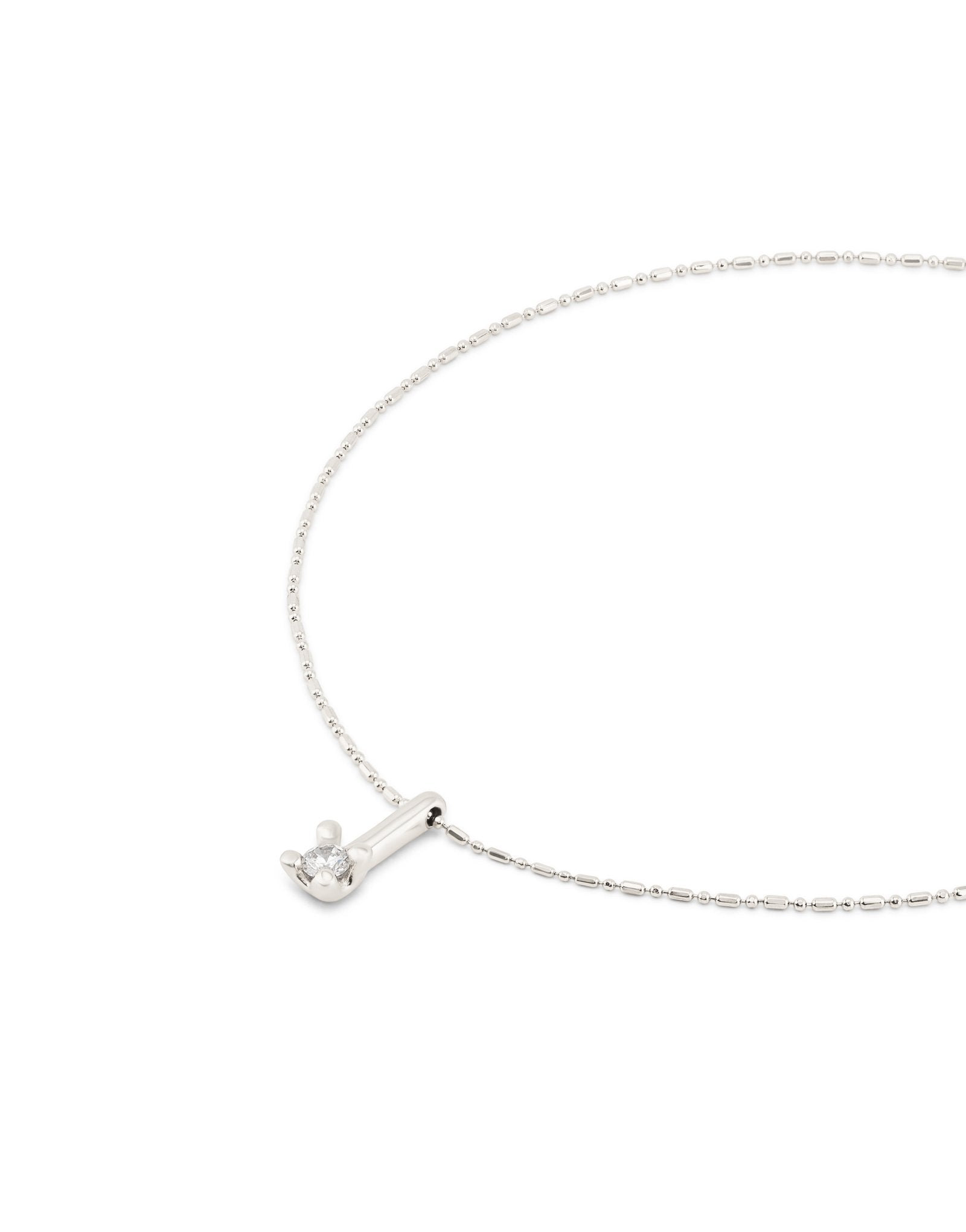 Short chain necklace with white cubic zirconia