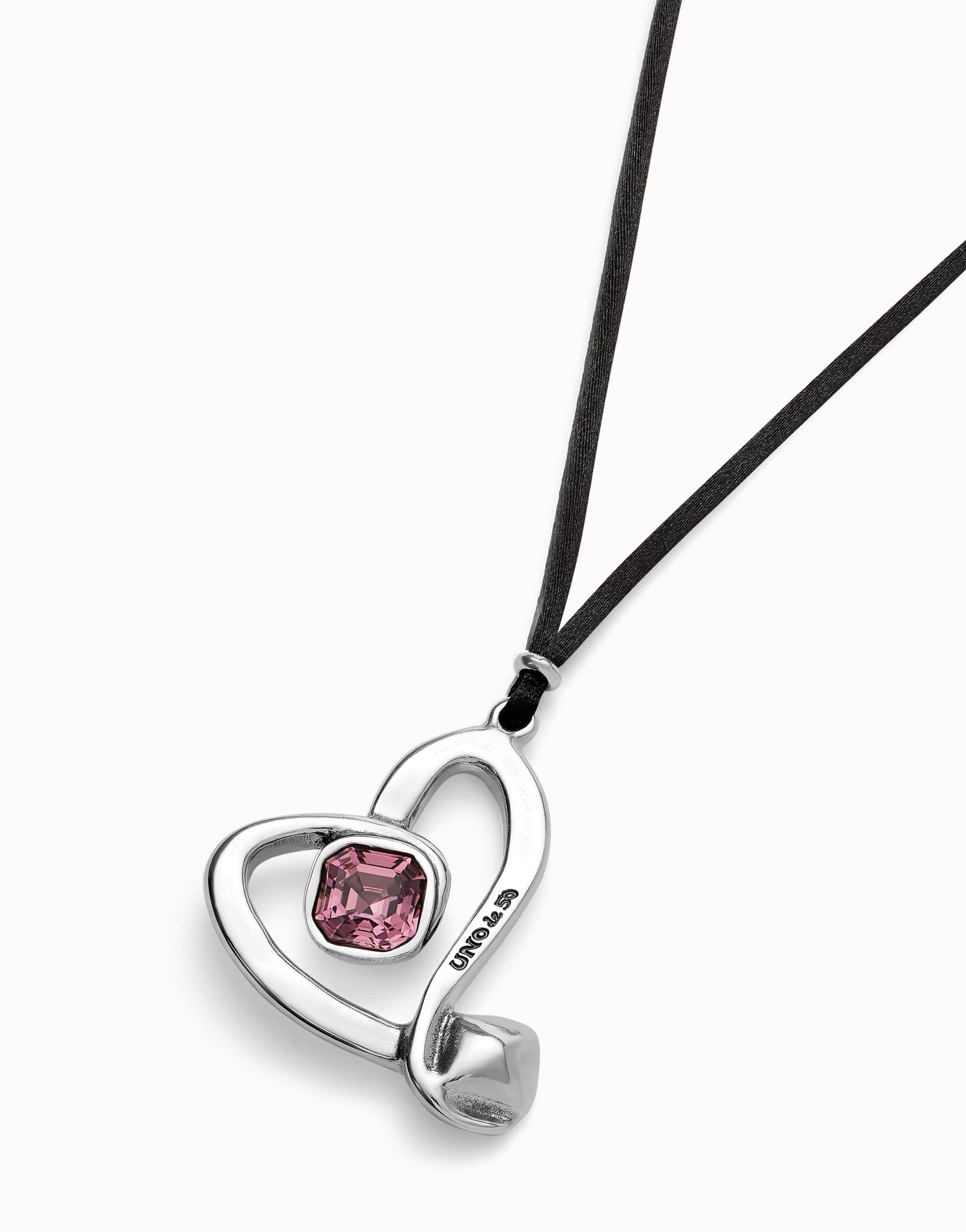 Long pendant and central heart with pink crystal