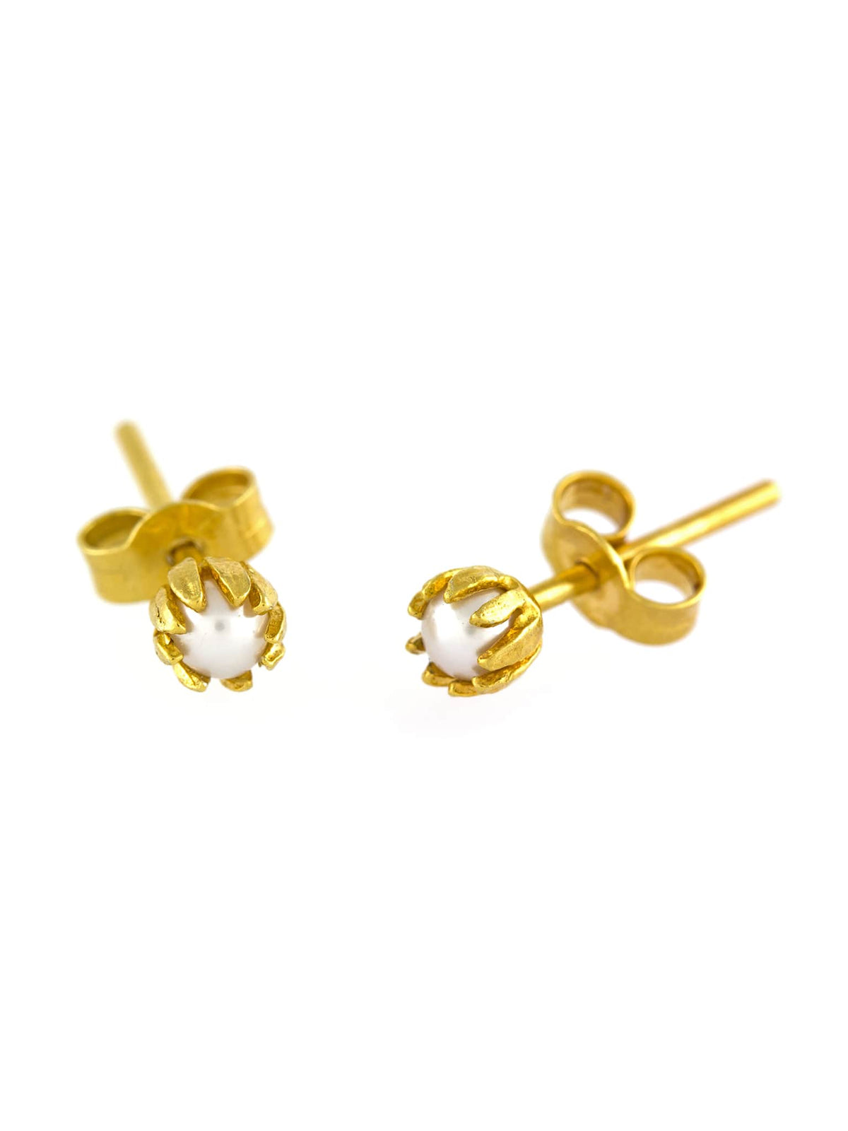 Chrysanthemum Bud Pearl Stud Earrings