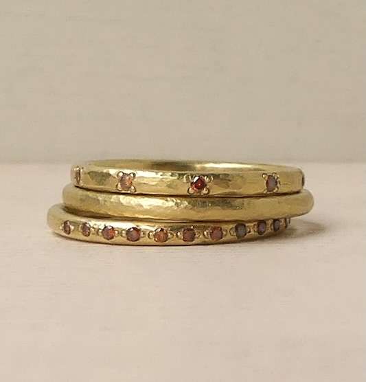 Daisy — CanadaMark Diamond Wedding Band in 18ct Fairmined Gold