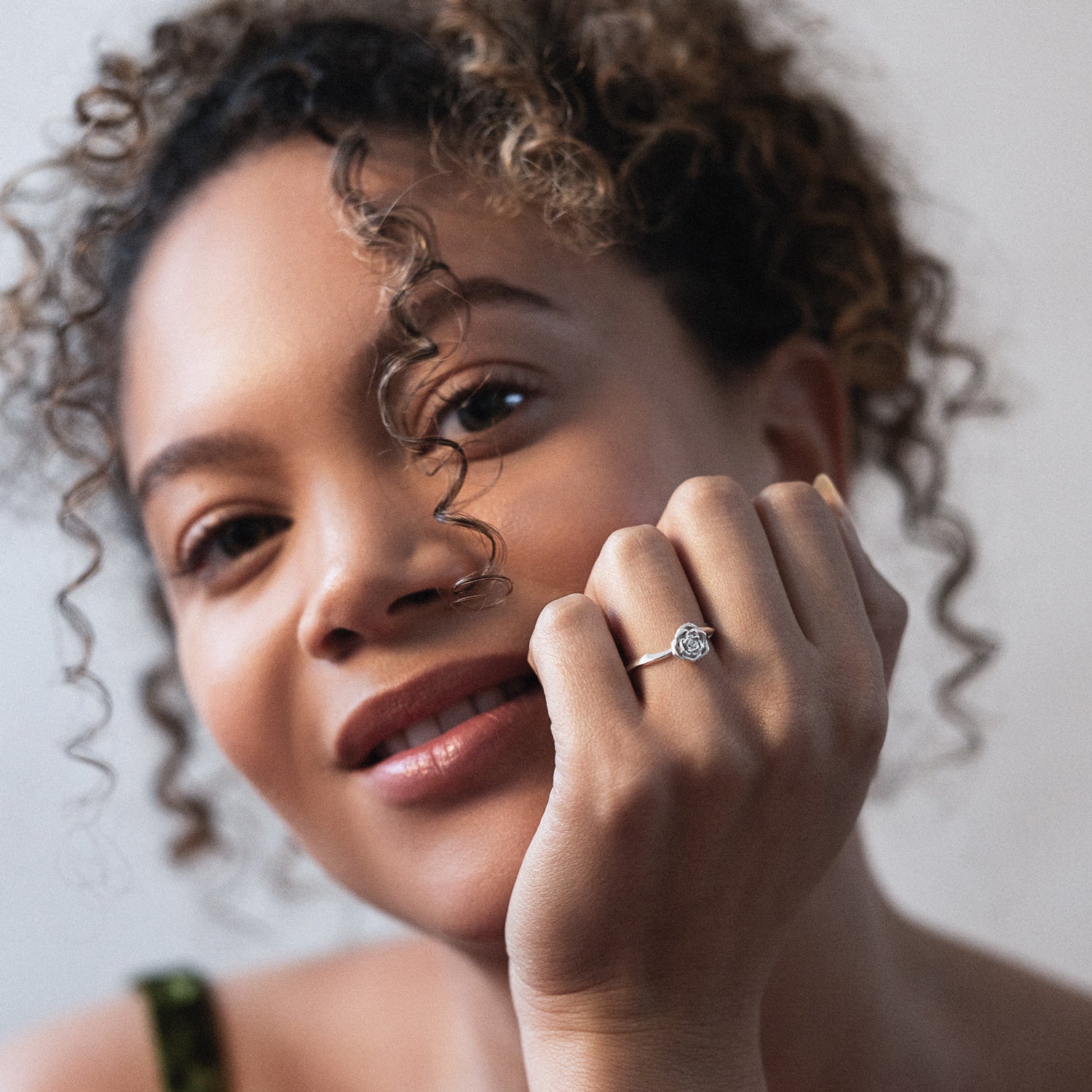 Rose & Thorn Twinkle Ring