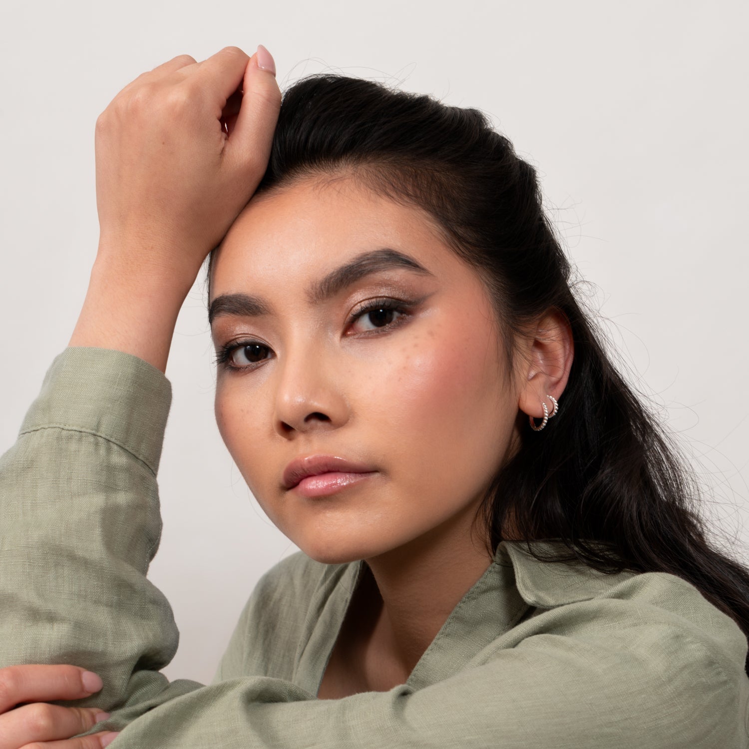 Medium Dotty Huggie Hoops