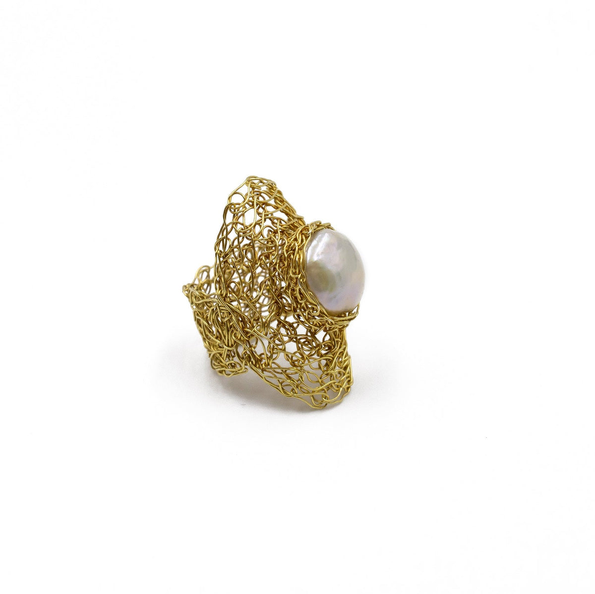 Gold Oval Pearl Ring
