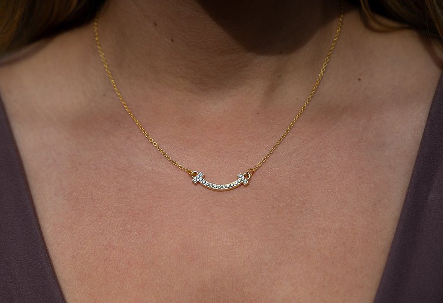 Daisy Bar Necklace