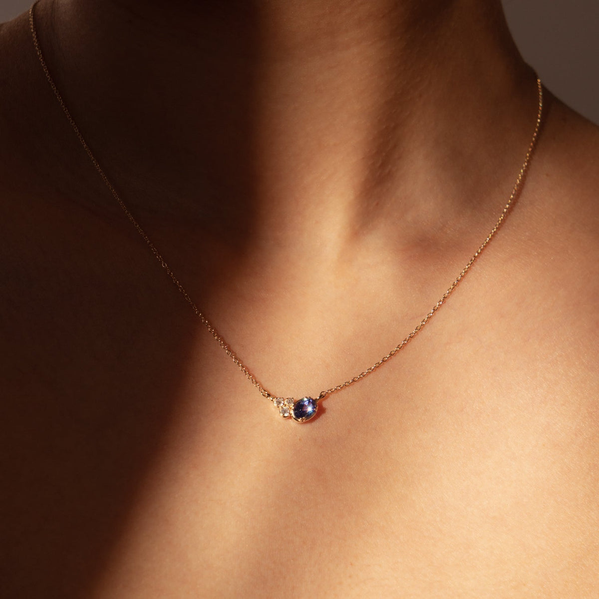 14k Gold Stargazer Oval Sapphire Pendant