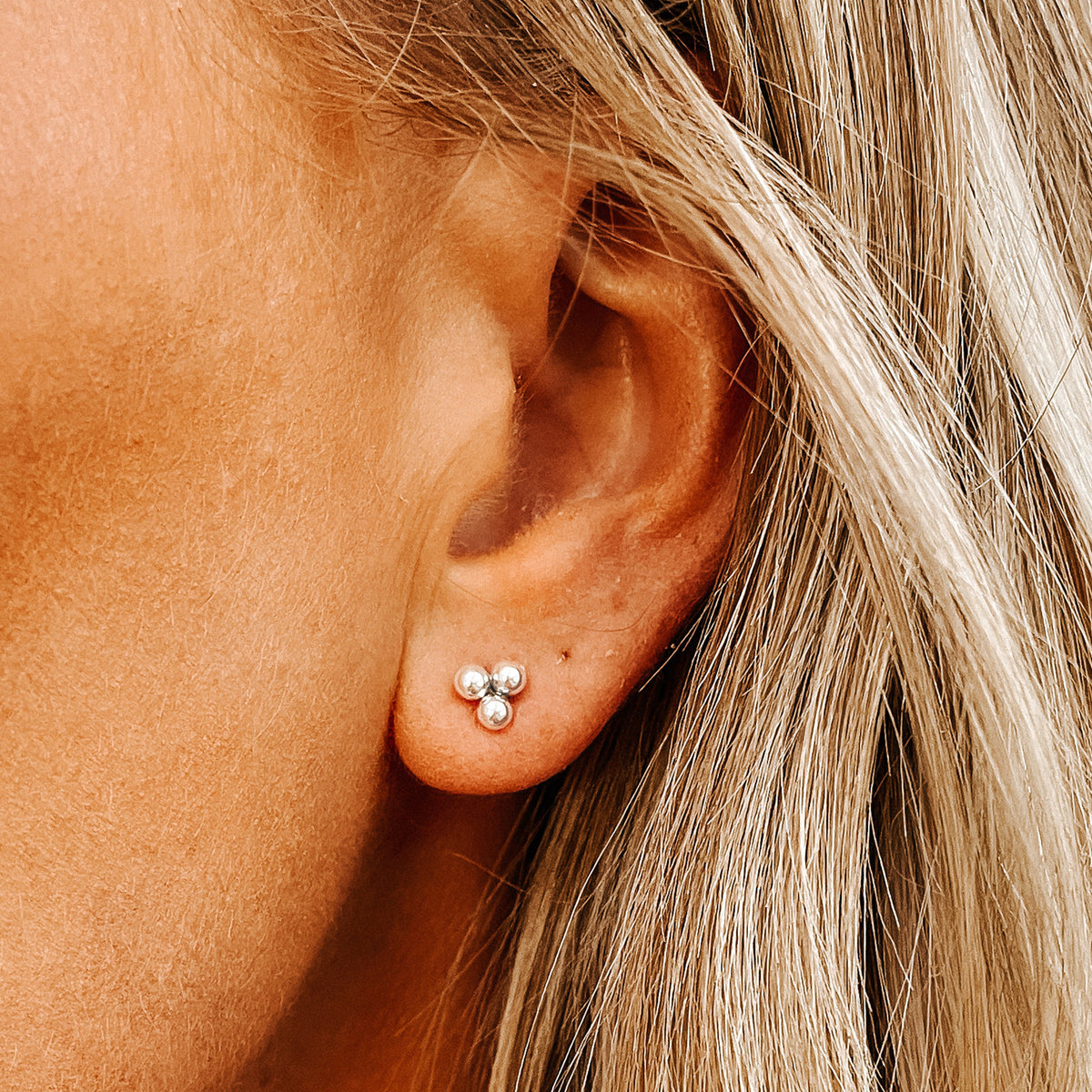 Dainty 3 Ball Cluster Stud Earrings