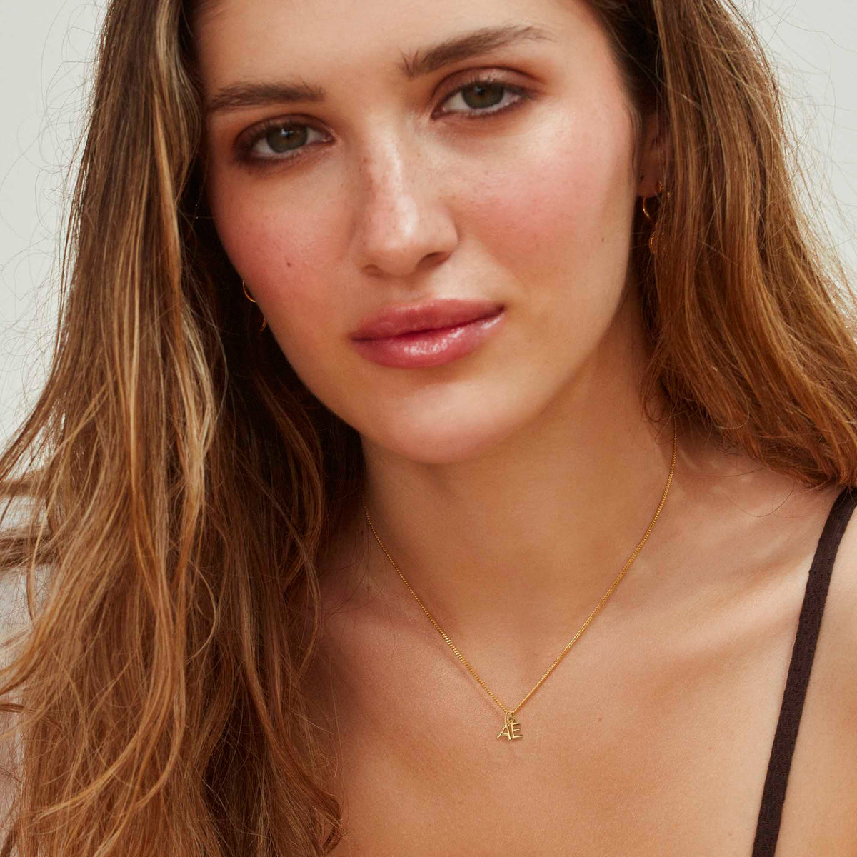 Mini Double Letter Necklace Gold