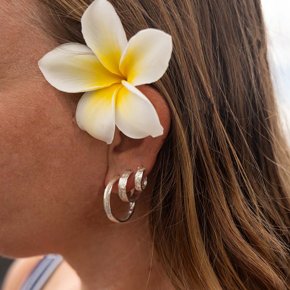 Mini Makiki Hoop Earrings