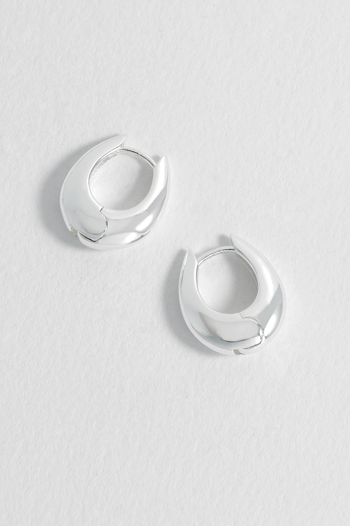 Teardrop Huggies