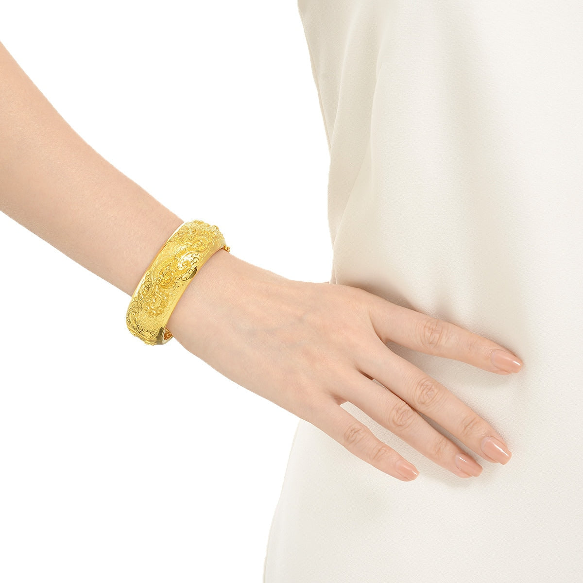 Dragon & Phoenix' 999.9 Gold Bangle