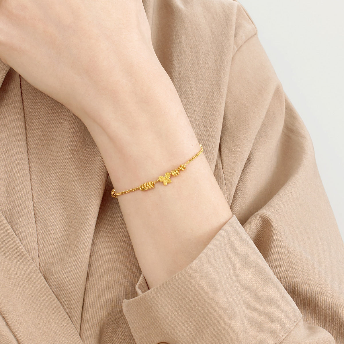 999.9 Gold Butterfly Bracelet