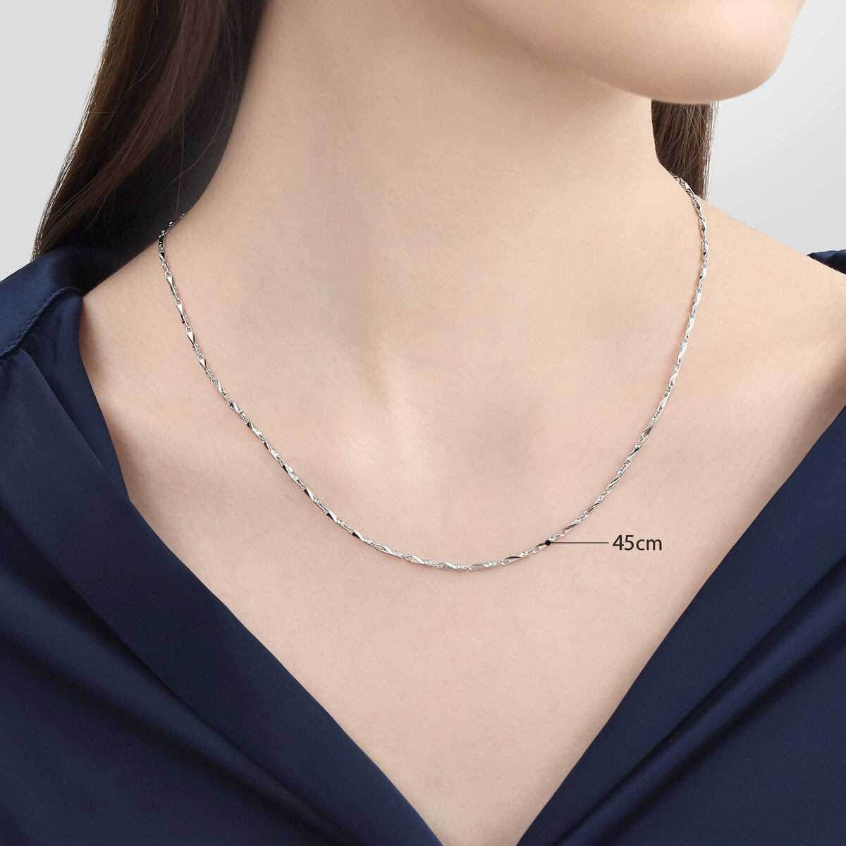 990 Platinum Necklace