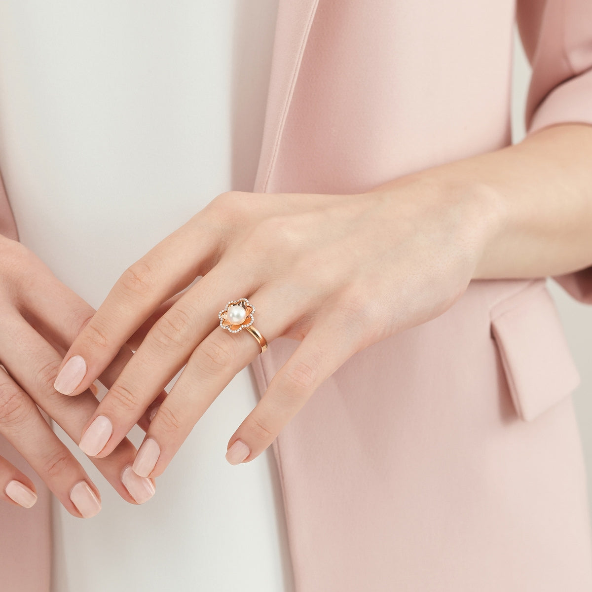 18K/750 Gold (Rose) Freshwater Cultured Pearl Ring