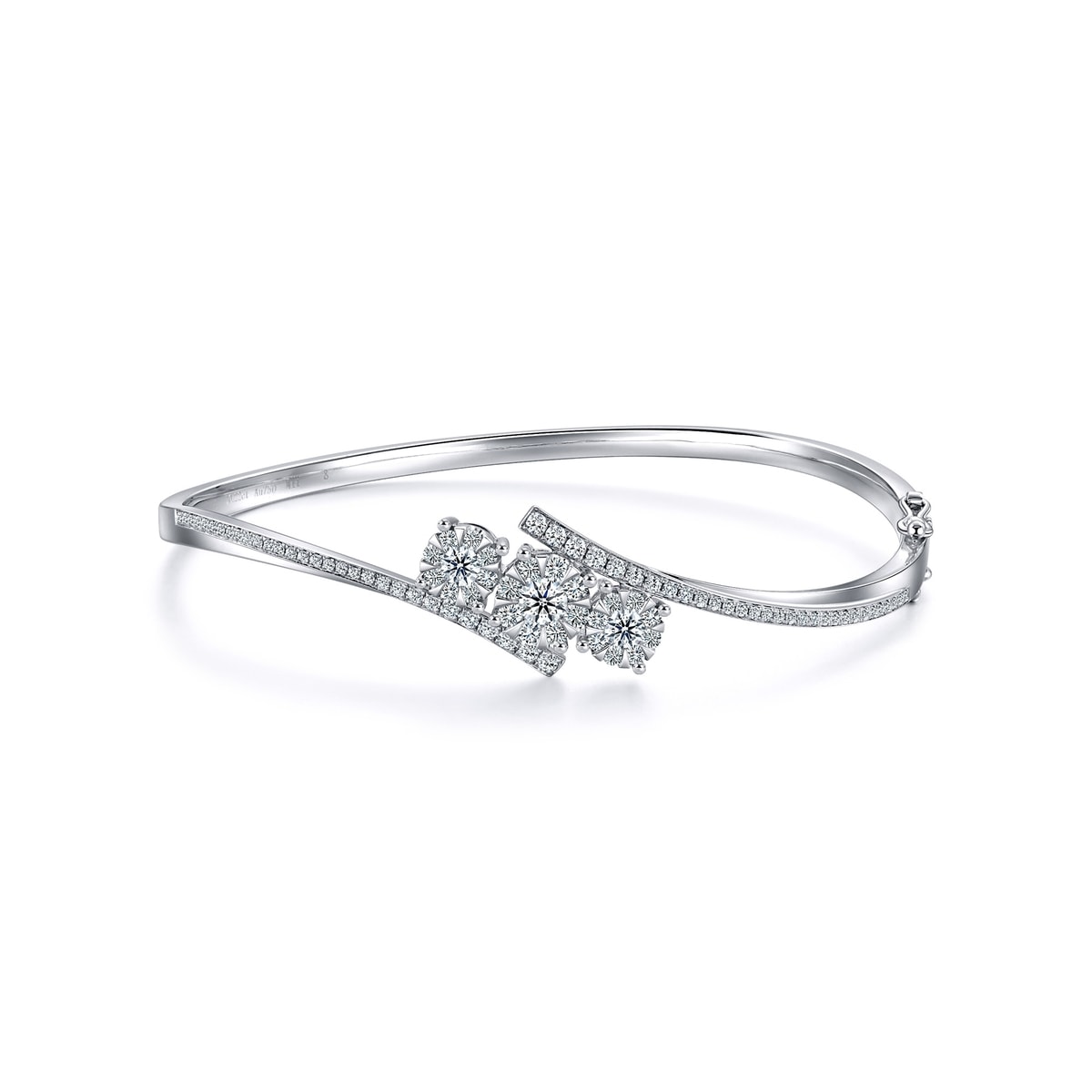 Sculpt' 18K White Gold Diamond Bangle