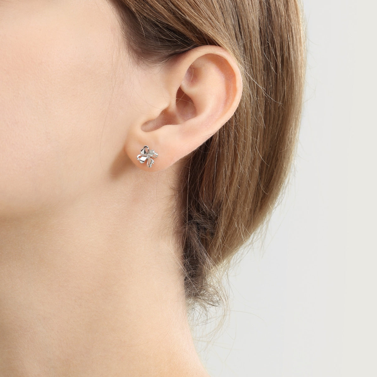 950 Platinum Earrings